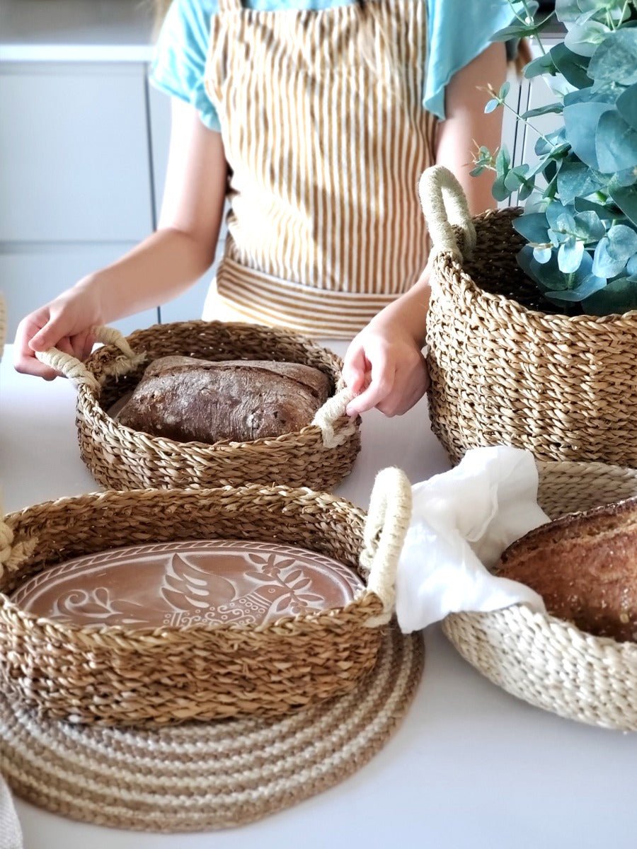 Bread Warmer & Basket - Bird Oval - Wild Oak & Wire